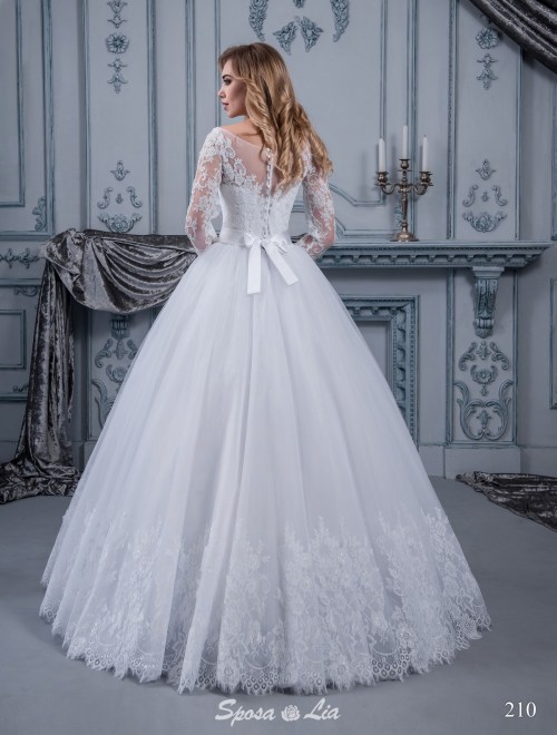 https://www.sposa-lia.com/images/stories/virtuemart/product/210       (3).jpg